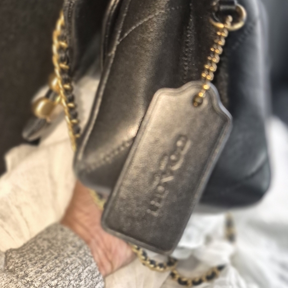 Coach  Quilted Crossbody/Shoulder Bag with Gold Chain Small but Mighty Tabby 20 - Picture 6 of 11